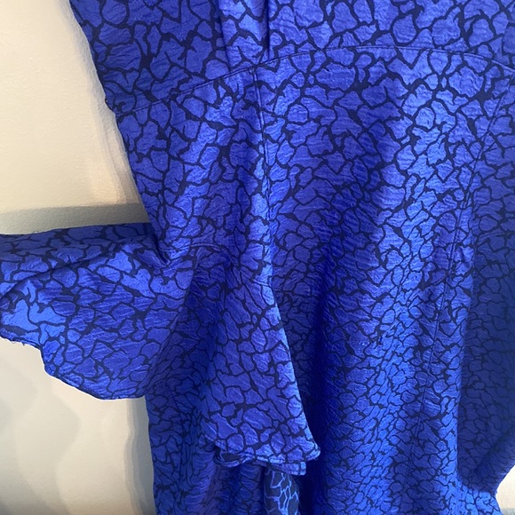 Vintage cocktail dress royal blue with ruffle and shoulder pads size small/xs - Picture 3 of 10